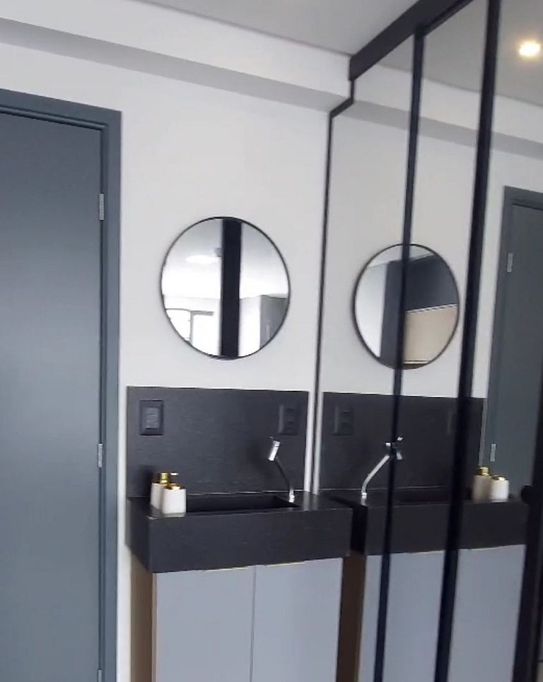 Flat a 20 metros do mar