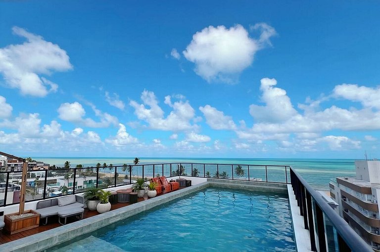 Flat a 20 metros do mar da praia do bessa