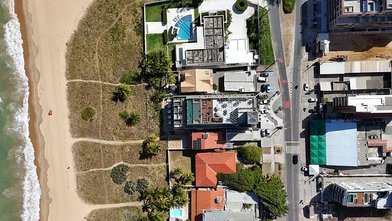 Cobertura com piscina privativa e vista mar