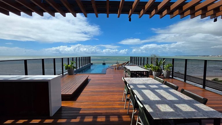 Flat Alta Marine pé na areia na praia do Bessa