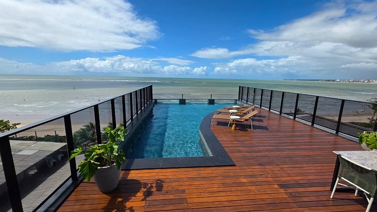 Flat Alta Marine pé na areia na praia do Bessa