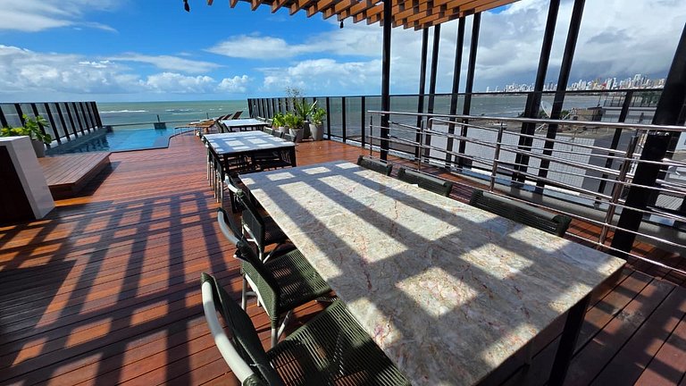 Flat Alta Marine pé na areia na praia do Bessa