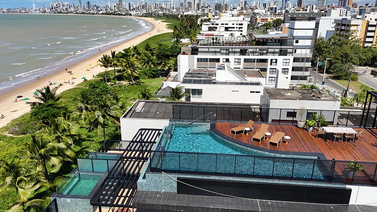 Flat Alta Marine pé na areia na praia do Bessa