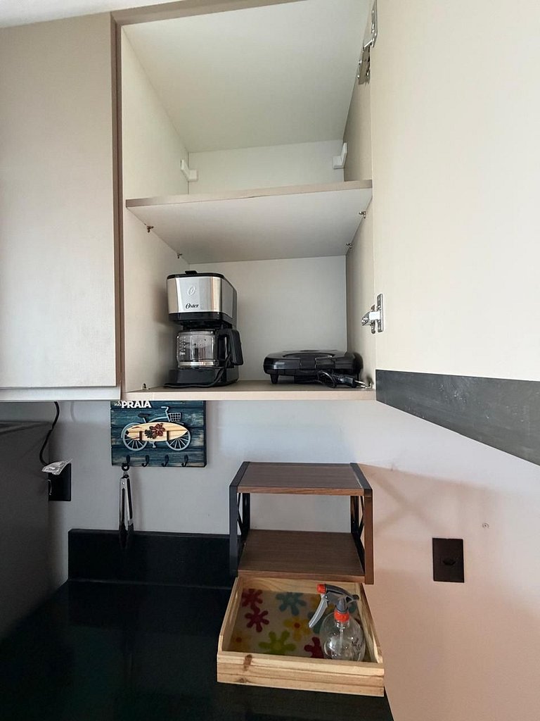 Cobertura com piscina privativa e vista mar